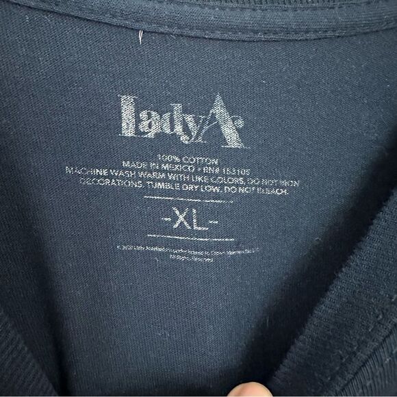 Lady A Navy Holiday Christmas Long Sleeve T-Shirt Size XL Country Band - Picture 8 of 14